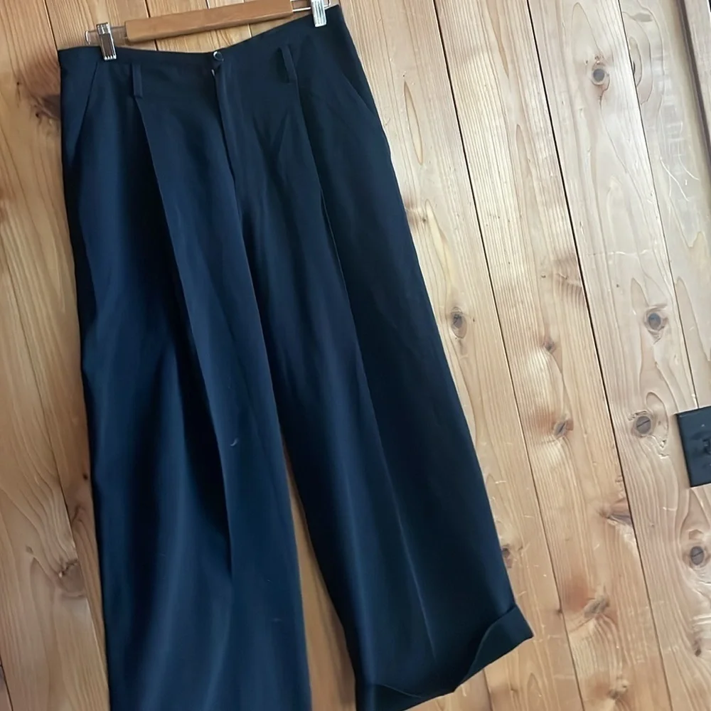 Yohji Yamamoto Pleated Wide Leg Crop cuff pants - Picture 2 of 7